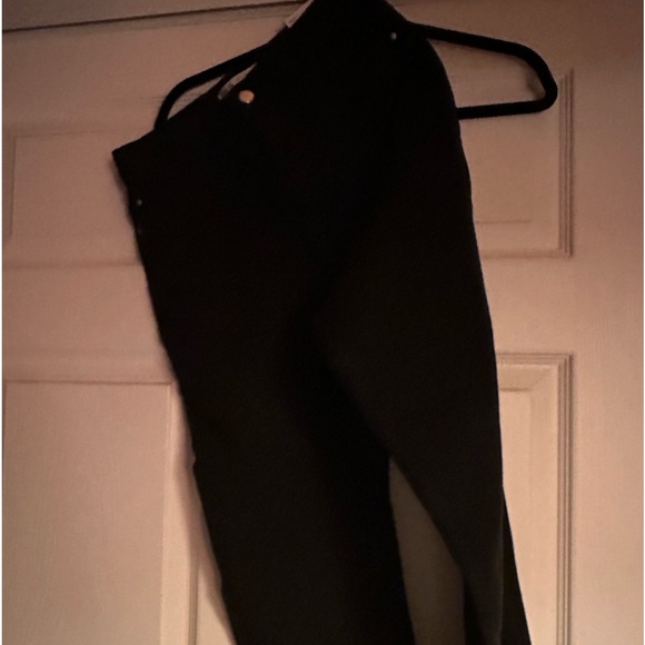 New Zara Mom Fit Jean - Picture 2 of 6